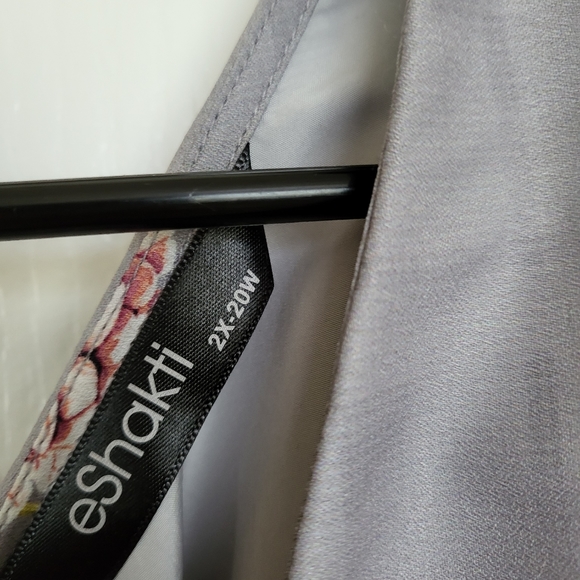 Eshakti Gray Hydrangea Dress - Picture 3 of 7